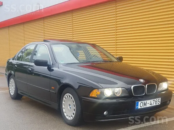 BMW 525