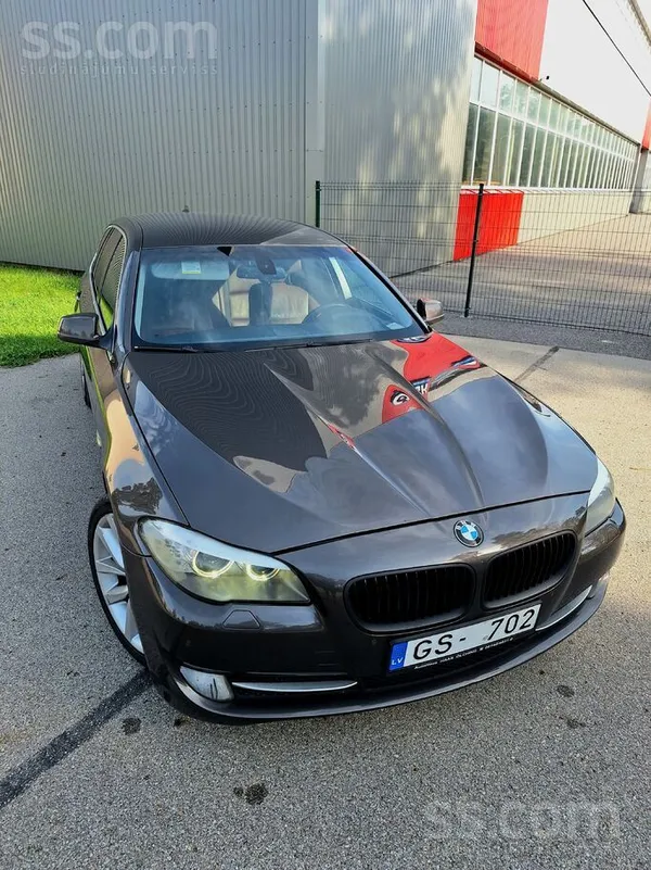 BMW 530