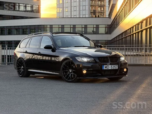 BMW 335