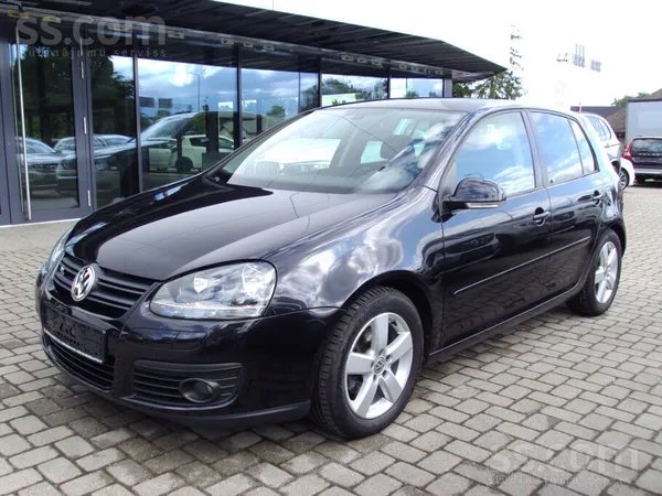 Volkswagen Golf 5 - 1