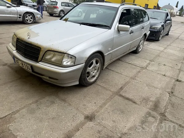 Mercedes C180