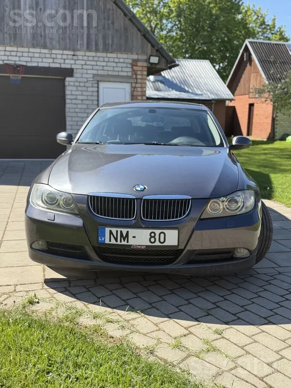 BMW 320