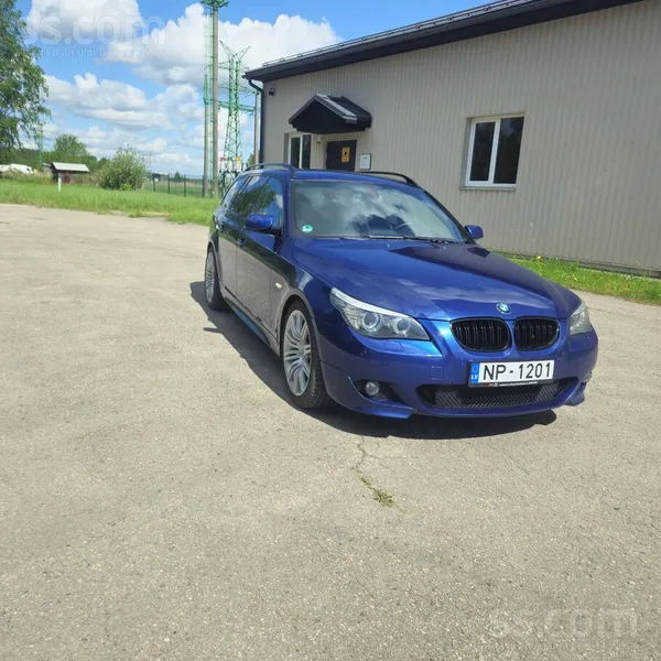 BMW 525