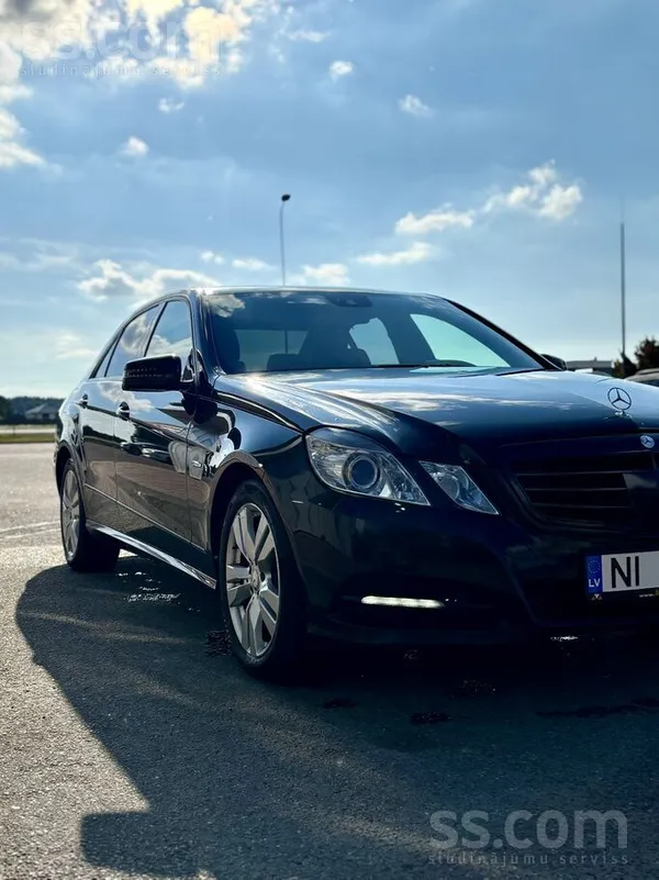 Mercedes E350