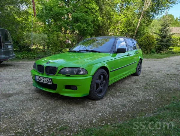 BMW 330