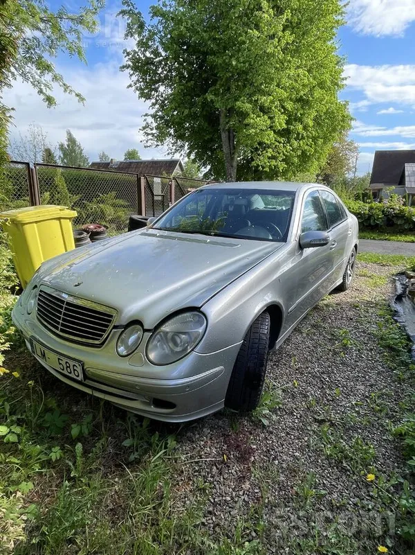 Mercedes E220
