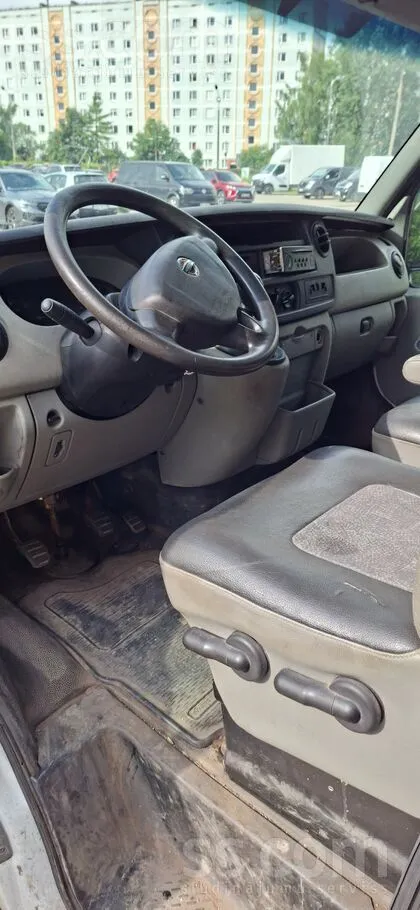 Nissan Interstar