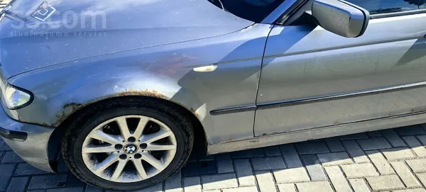 BMW 320