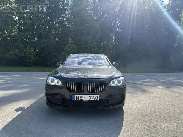 BMW 740