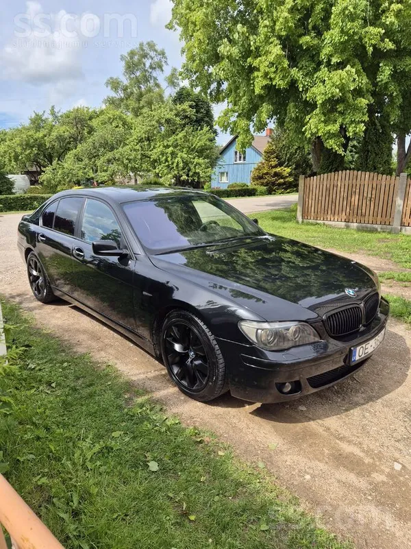 BMW 730