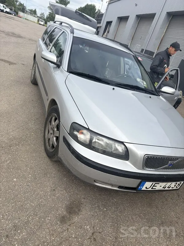 Volvo V70