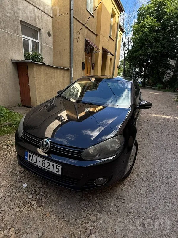 Продаю Volkswagen Golf 6 2011 года выпуска. ( Водитель девушка )
 Двигатель
