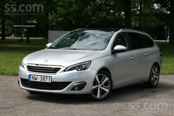 2.0 Hdi 150hp
-automātiskā ātrumkārba
-Pusādas salons (alcantara)
-Led/xe