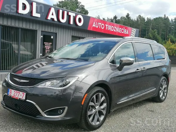 Chrysler Pārdod teicamu minivenu ar izcilu aprīkojumu un ma