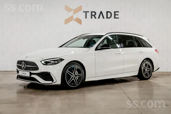 Mercedes-Benz C220d Amg Line Night Package 2.0 157kW. 
Car is very well kep