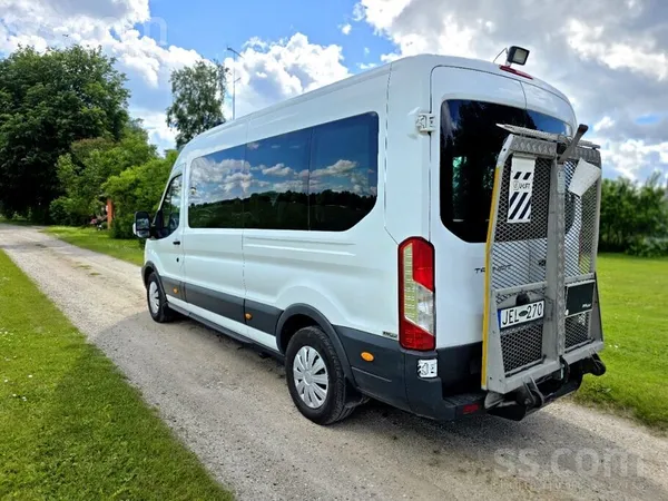M1, 7-vietas+2ratiņkrēslu vietas ar hidraulisko invalīdu iebraukšanas rampu,