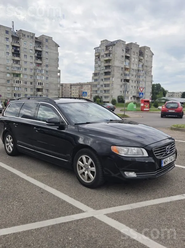 Volvo Продаётся надёжный автомобиль Volvo. Двигатель бен