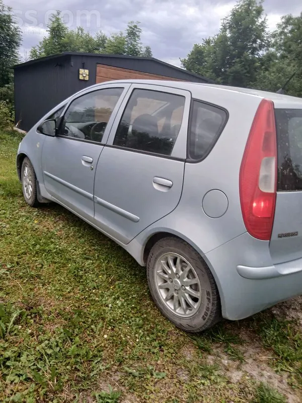 Ejošš pārdod veselu ejošu ar metināšanas vajadzībām uz ta