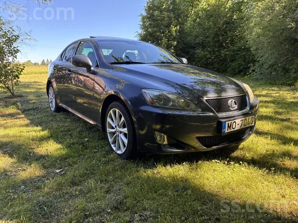Lexus Tirgojās lexus Is220D, 