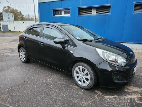 KIA Kia Rio, ļoti ekonomiska, vid patēriņš 4l/100km