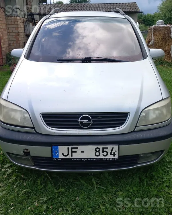 Opel Pārdodu opeliti, labā braucamā kārtībā.