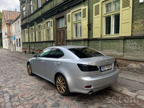 Lexus Продаю авто Lexus Is250 в прекрасном техническом с