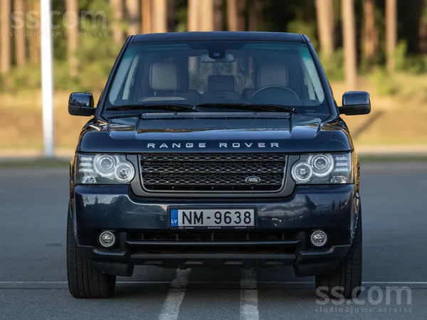 Land-Rover Automašīna labā stāvoklī, viss apkopts savlaicīgi.