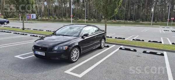 Pārdodu C70 kabrioletu. Auto ir ērts un foršs, pārdodu sakarā ar ģimenes pie