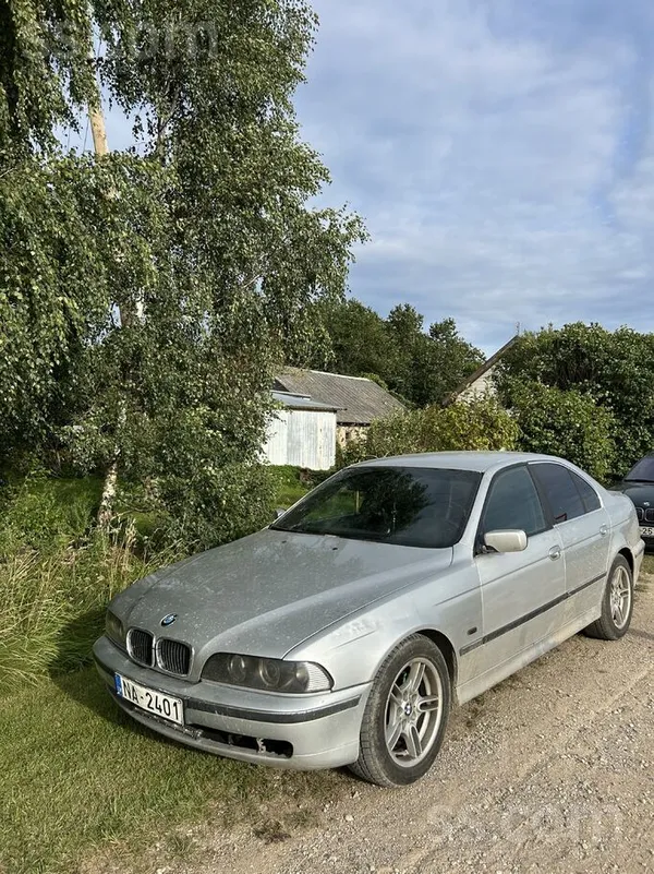 Pārdodu e39 530d automātu.
Tehniski un vizuāli nav perfekts, bet brauc bre