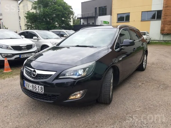 Opel Astra Sport Tourer
1.7 Dīzelis/81kw/
Nobraukums: 311441
Pirma reģist