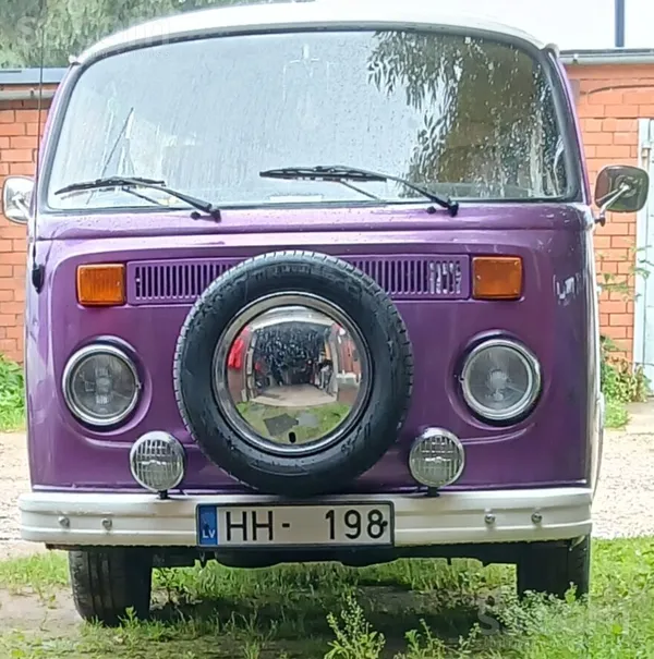 Volkswagen Vs. staus. Mana īpšuma 2000g. Ustādits 2.0 dzineij