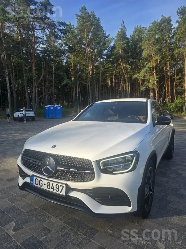 Ļoti labi aprīkots Mercedes Benz Glc 200 4Matic. 4х4, skaists ādas salons, k