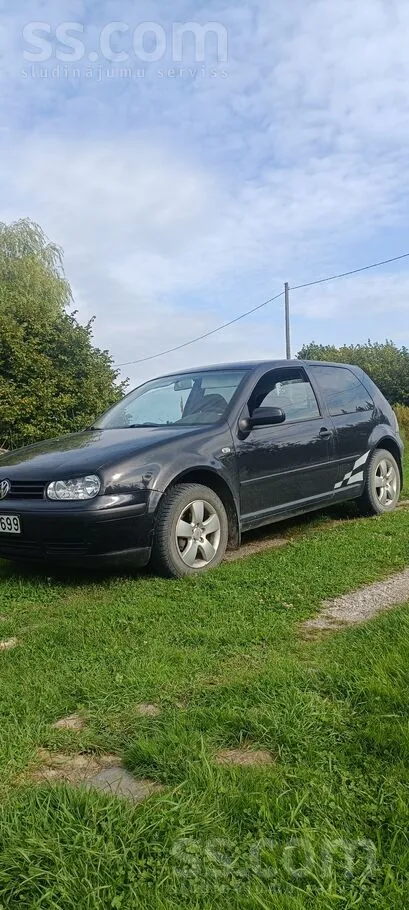 Volkswagen Golf 4 Coupe 1.4 16V. Laba stavokli ar mazu noskre