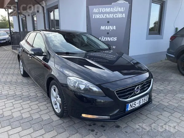 Volvo 2013 Volvo V40 1.6 Dīzeļdegviela 84kw/ 114zs Manuā