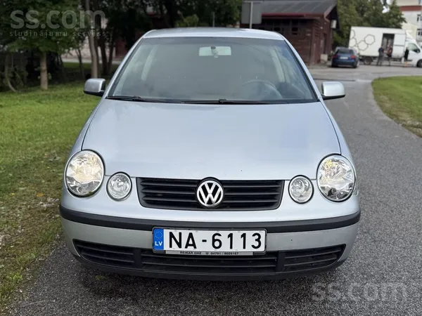 Volkswagen Vw polo ļoti ekonomisks un samērā jaudīgs auto, de