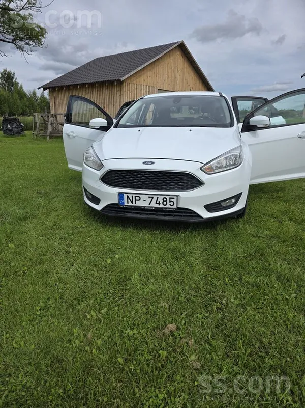 Ford Pārdodu koptu un ērtu 2017. gada Ford Focus hečbek