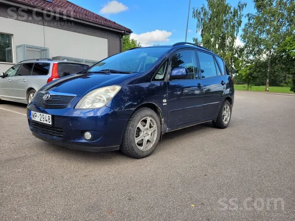 Toyota Pārdodu Toyota Corolla Verso 2002.g