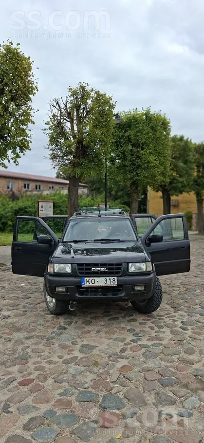 Opel Pārdodas Opels Frontera 4x4 2.2 dīzels ar jaunu T.