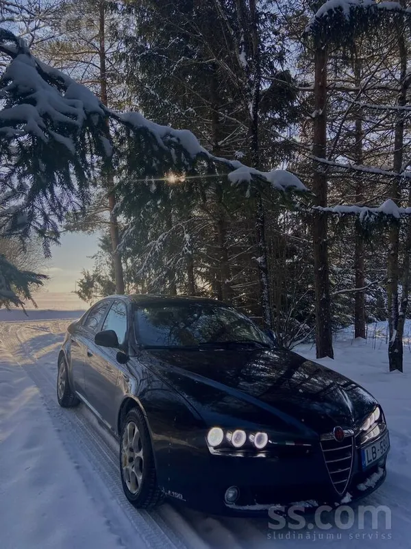 Alfa-Romeo Pārdodu 2006. gada Alfa Romeo 159 sedanu ar 1.9 dī