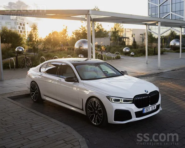 BMW 750 - 1