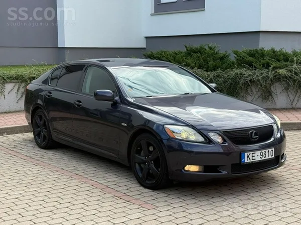 Lexus Pārdodu Lexus Gs300.
