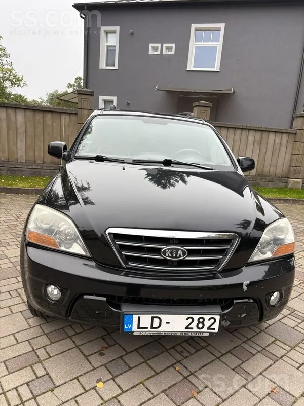 Pārdodu Kia Sorento, nodokļi nomaksāti, tehniskā izieta. Tikko sametināti sl