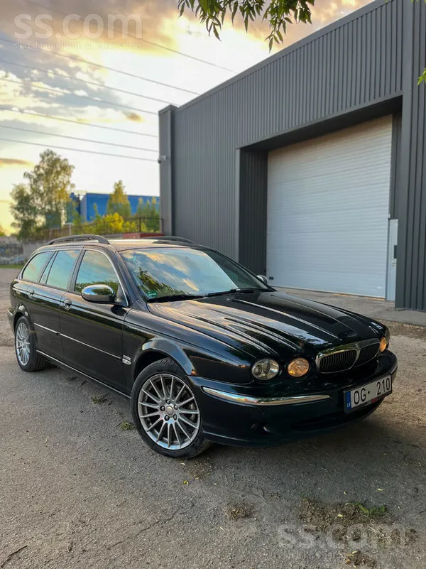 Jaguar X-Type