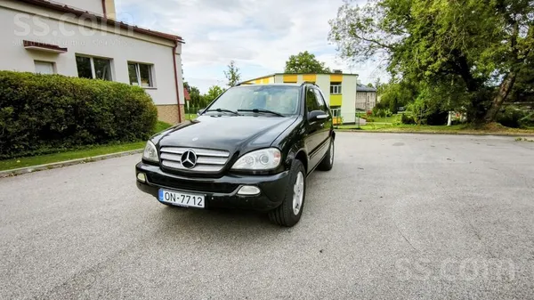 Mercedes Atbrauca no Vācijas savā gaitā. Speciālais izlaidu