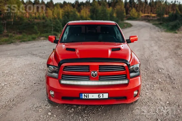 Dodge Pārdodu savu pikapu, stāvoklis ir normāls - eļļas 