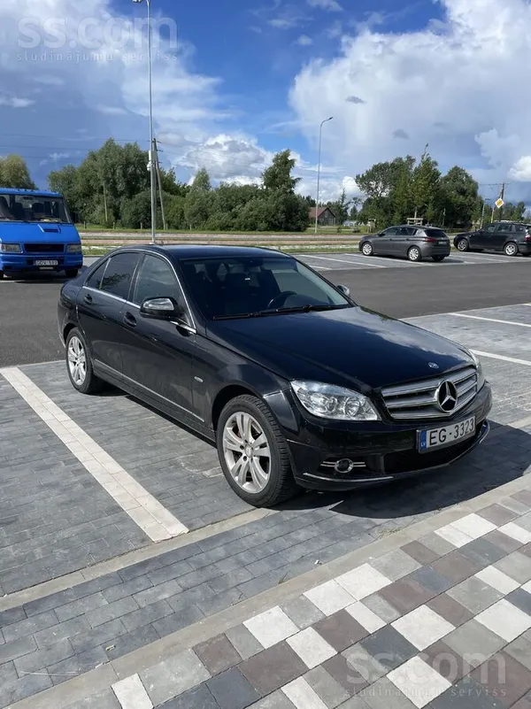 Продаю Mercedes Benz C320 Elegance, автомобиль в хорошем состоянии, внешнее выглядит отлично. Тяговитый 3-х литровый дизель, ...
