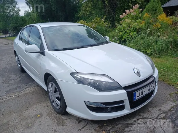 Renault Хорошее внешнее и техническое состояние.