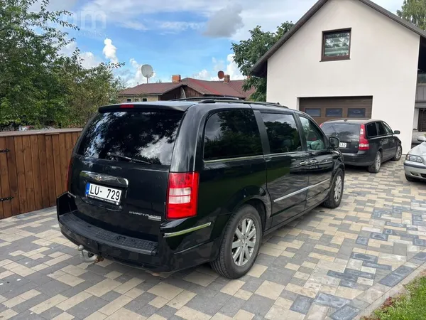 Pārdod ģimenes auto. Sīkāka informācija pa tālr. , whatsapp.