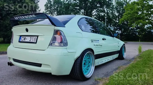 Auto uz ko noskatās.
Sporta piekare, regulējami, amartizatoti
Neona lent