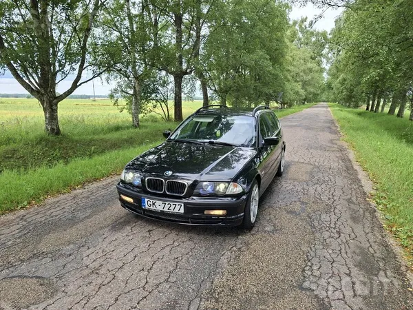 BMW 330